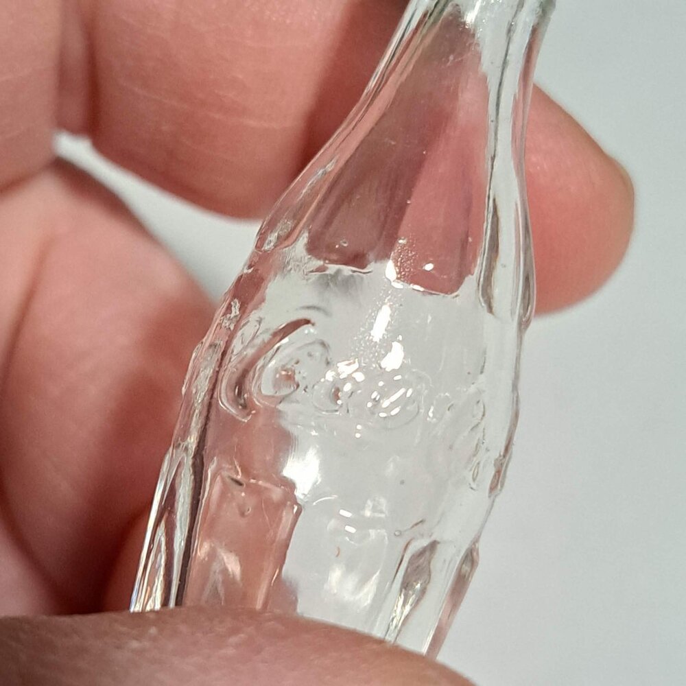 mini glass hollow bottle of coca cola - Picture 5 of 7